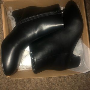 Chelsea Black Booties